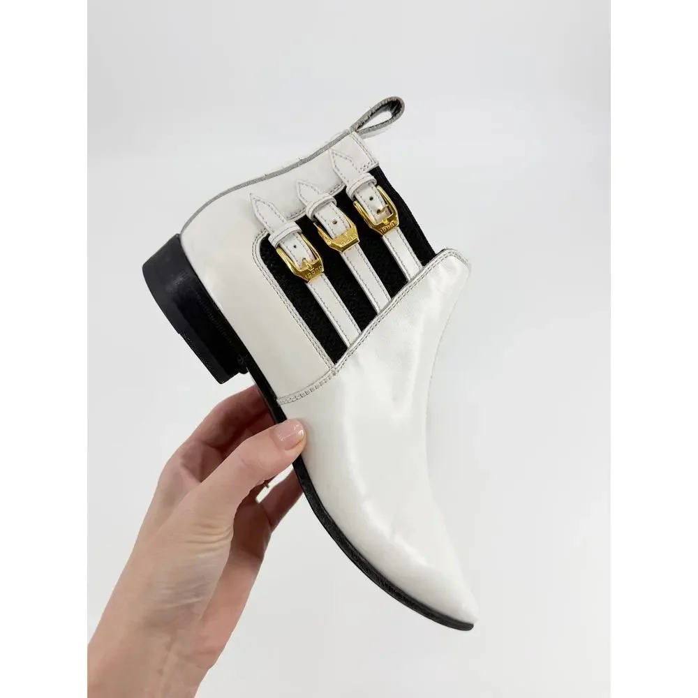 Gucci White Leather Gold Buckle Strap Ankle Booties Boots Size 38 EU 8 Low Heel